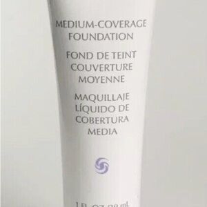 Mary Kay Medium-Coverage Foundation - Cream